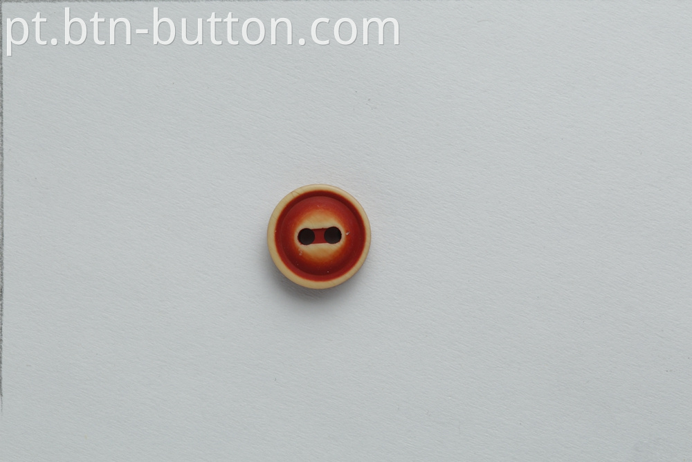 Round edge resin magnetic button